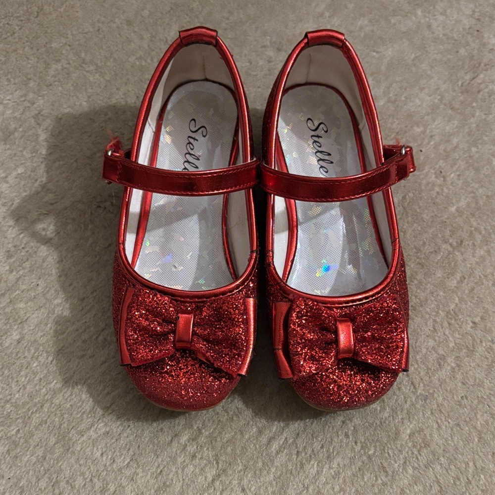 Girls Glittery Red Dress Shoes